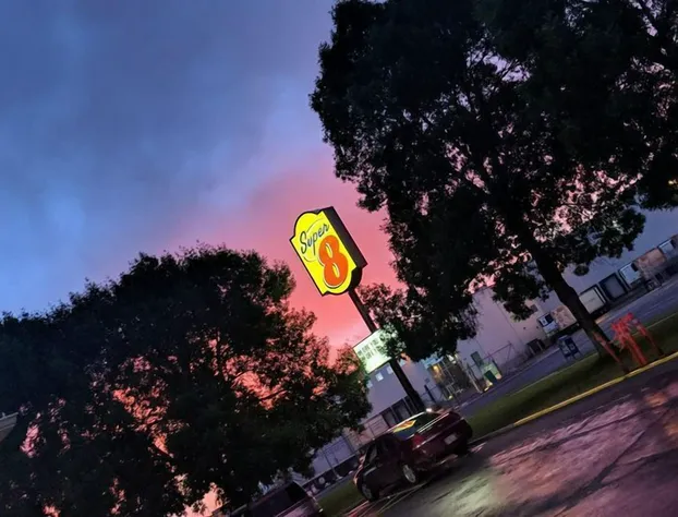 Super 8 by Wyndham Billings hotel detail image 4