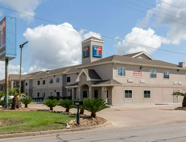 Studio 6 Bay City, TX hotel detail image 3