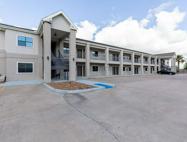 Studio 6 Bay City, TX hotel detail image 3