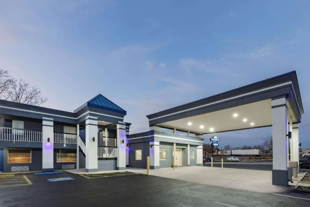 Days Inn by Wyndham Fredericksburg North hotel hero