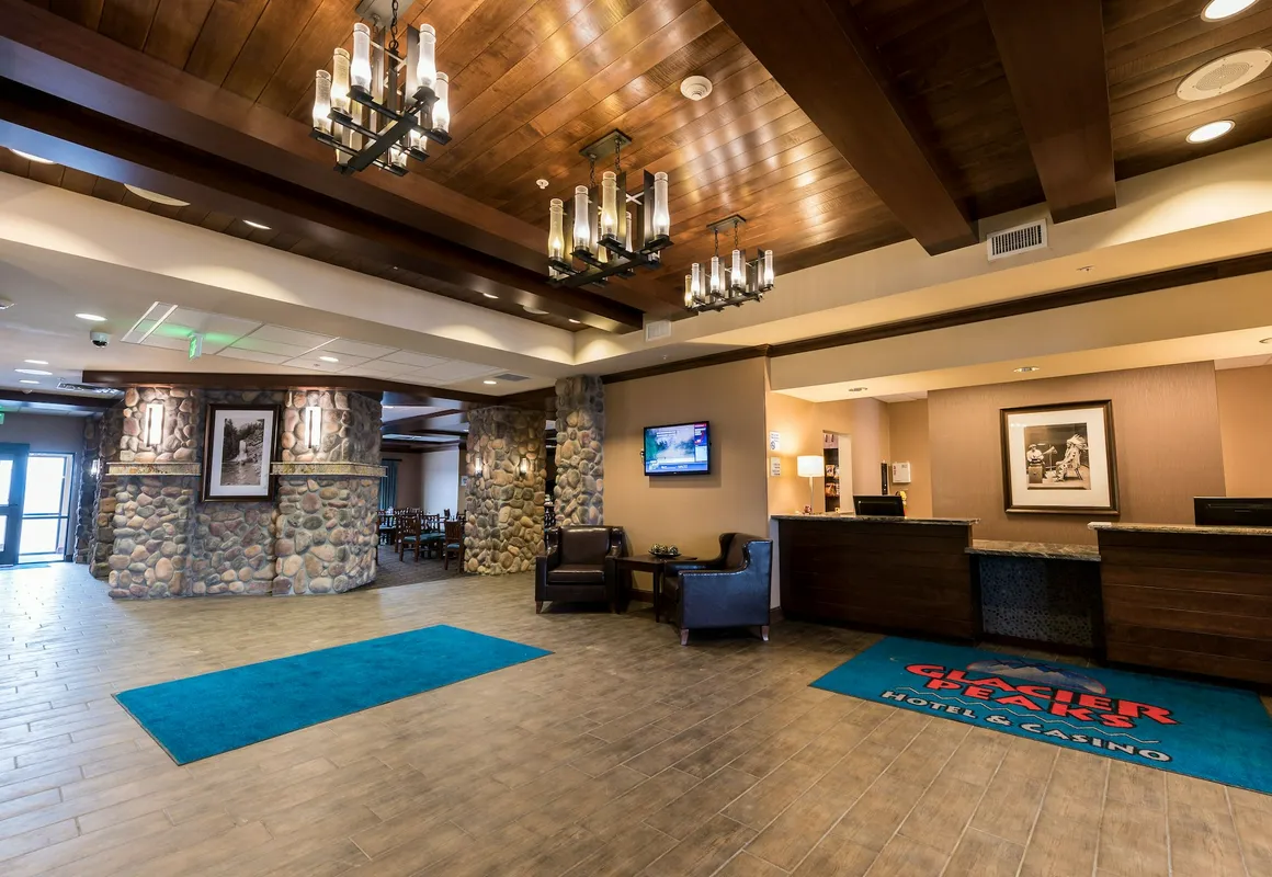 Glacier Peaks Hotel hotel hero