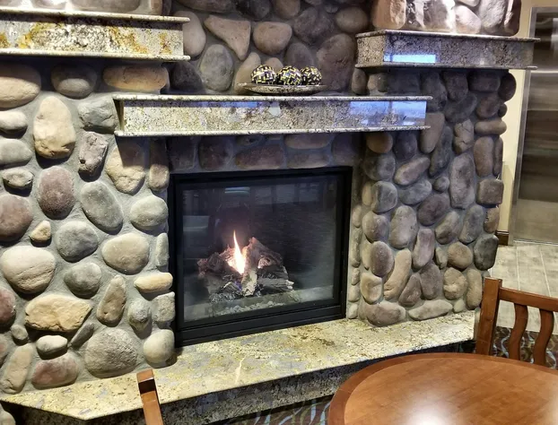 Glacier Peaks Hotel hotel detail image 4