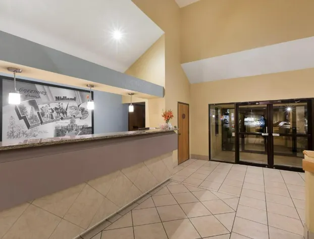 Super 8 by Wyndham Midland hotel detail image 2