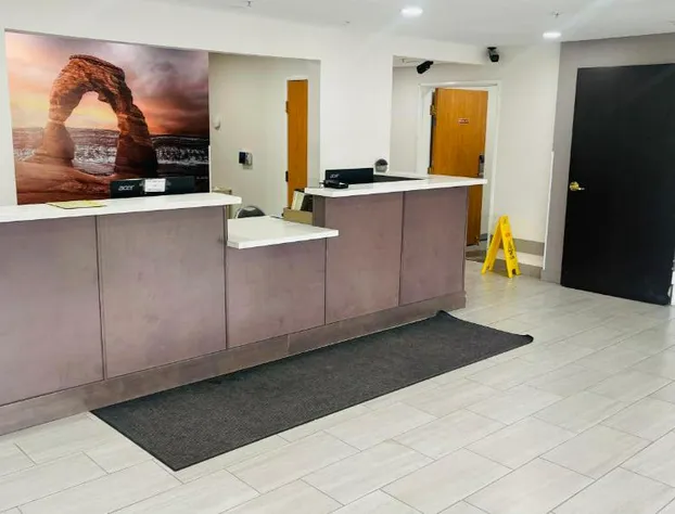 Royal Inn hotel detail image 1