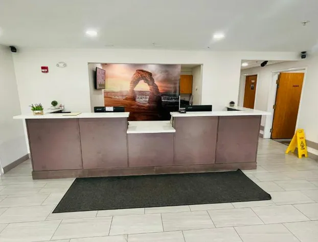 Royal Inn hotel detail image 2