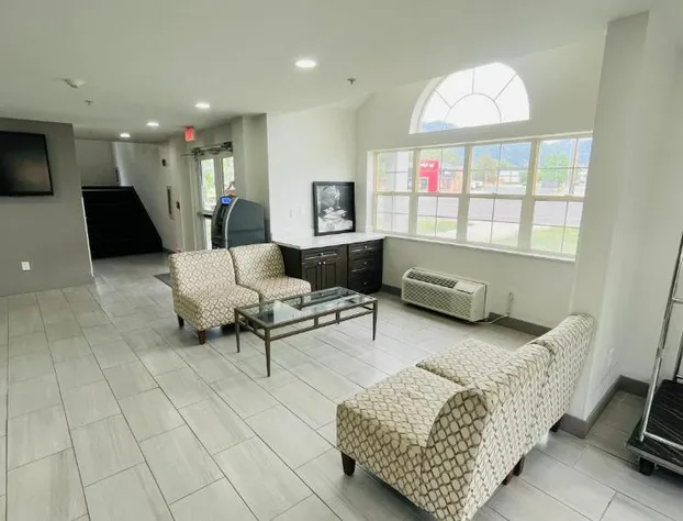 Royal Inn hotel detail image 4