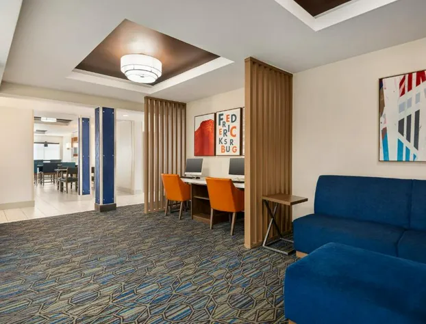 Holiday Inn Express Hotel & Suites Fredericksburg by IHG hotel detail image 4
