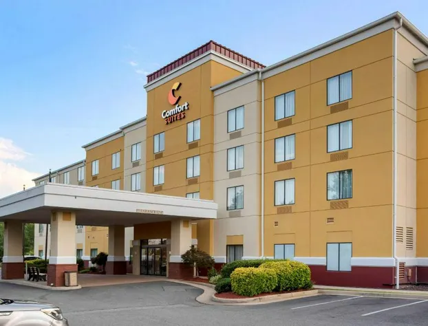 Comfort Suites Fredericksburg North hotel detail image 1