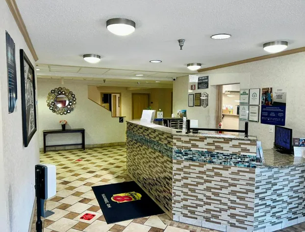 Super 8 Maumee/Toledo, OH hotel detail image 2