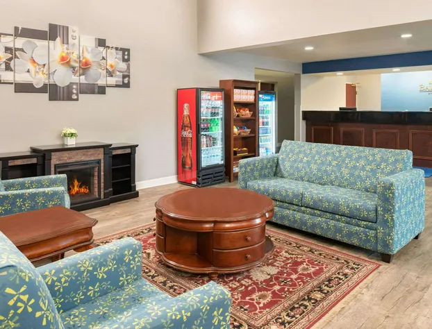 Baymont Inn & Suites by Wyndham Swanton/Toledo Airport hotel detail image 2