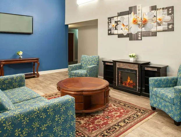 Baymont Inn & Suites by Wyndham Swanton/Toledo Airport hotel detail image 3