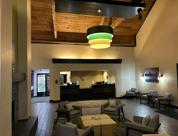 Comfort Inn & Suites Toledo North hotel detail image 2