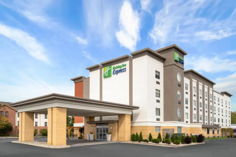 Holiday Inn Express Toledo North by IHG hotel hero