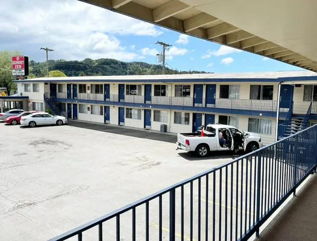 Economy Inn Reedsport hotel detail image 2