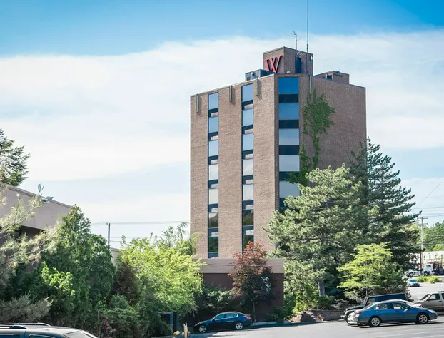 The Woodlands hotel detail image 3