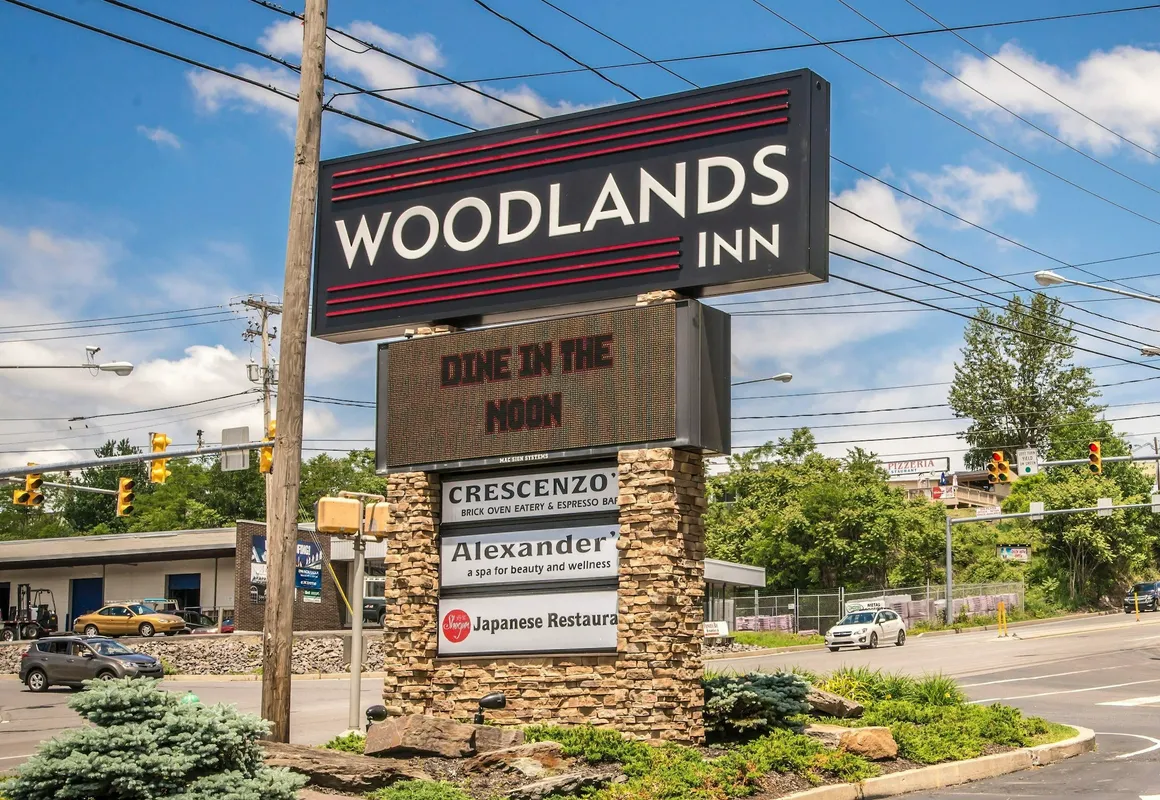 The Woodlands hotel hero