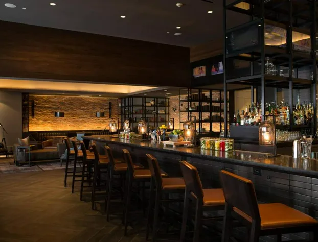 Baltimore Marriott Waterfront hotel detail image 4