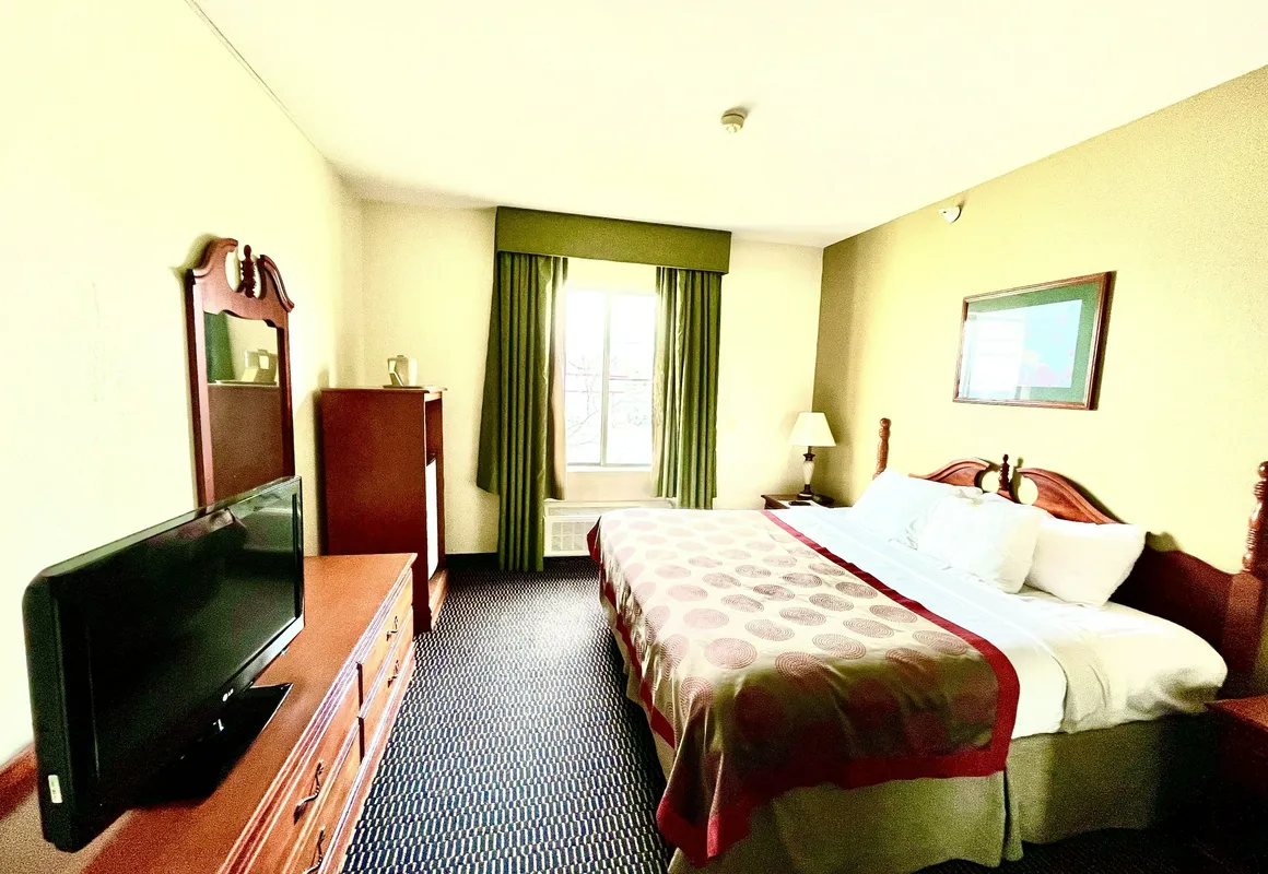 Ramada by Wyndham Columbia hotel hero