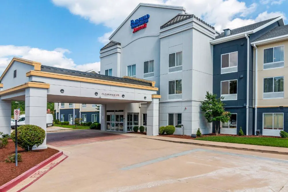 Fairfield Inn & Suites by Marriott Columbia hotel hero