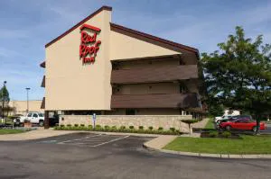Red Roof Inn Akron hotel hero