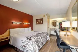 Red Roof Inn Akron hotel detail image 1