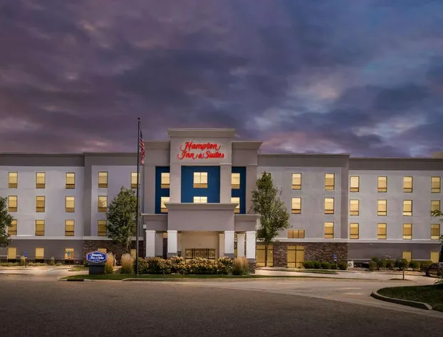 Hampton Inn & Suites Canton hotel detail image 2