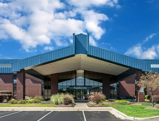 Comfort Inn Hall of Fame hotel detail image 2