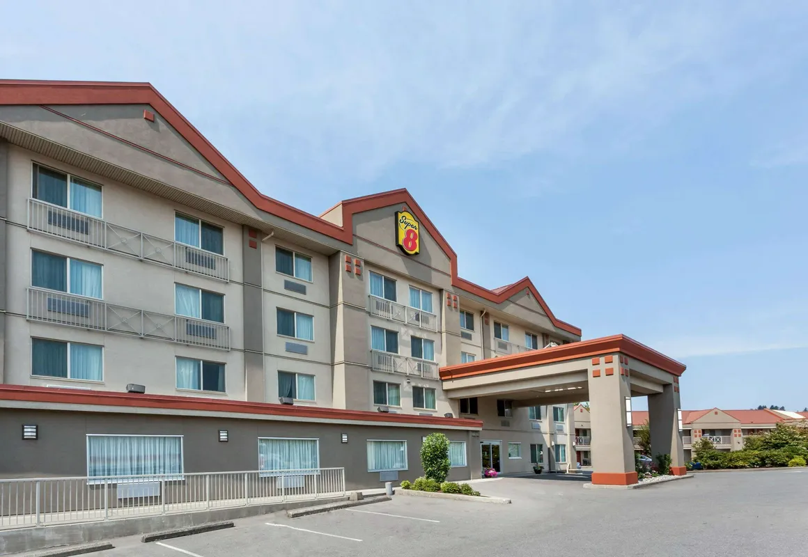 Super 8 by Wyndham Abbotsford BC hotel hero