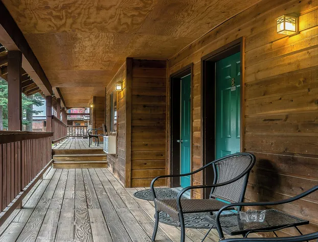 Green Springs Inn hotel detail image 2