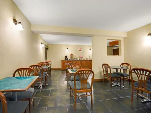 Spark By Hilton Wichita East hotel detail image 4