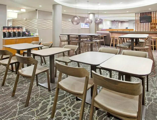 SpringHill Suites by Marriott Wichita East at Plazzio hotel detail image 4