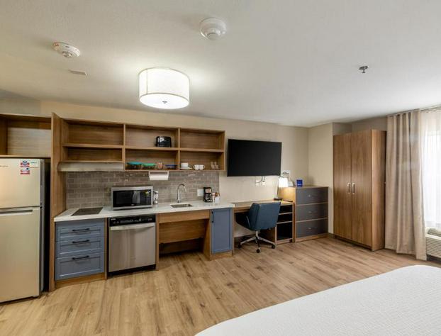 Candlewood Suites Wichita Northwest By IHG hotel detail image 2