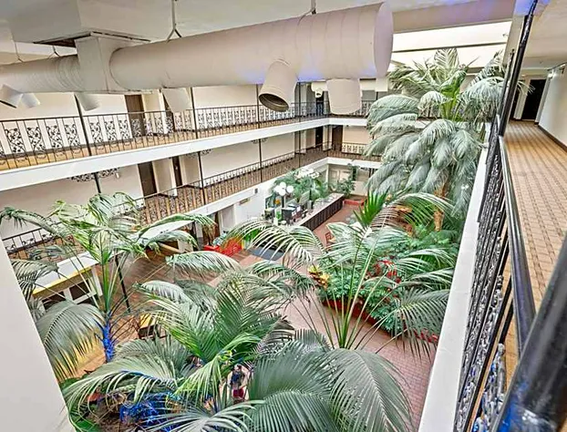 Coratel Plus Suites Wichita West Airport hotel detail image 4