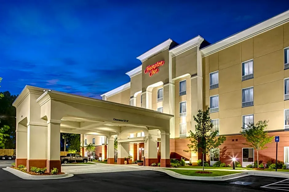 Hampton Inn Thomson hotel hero