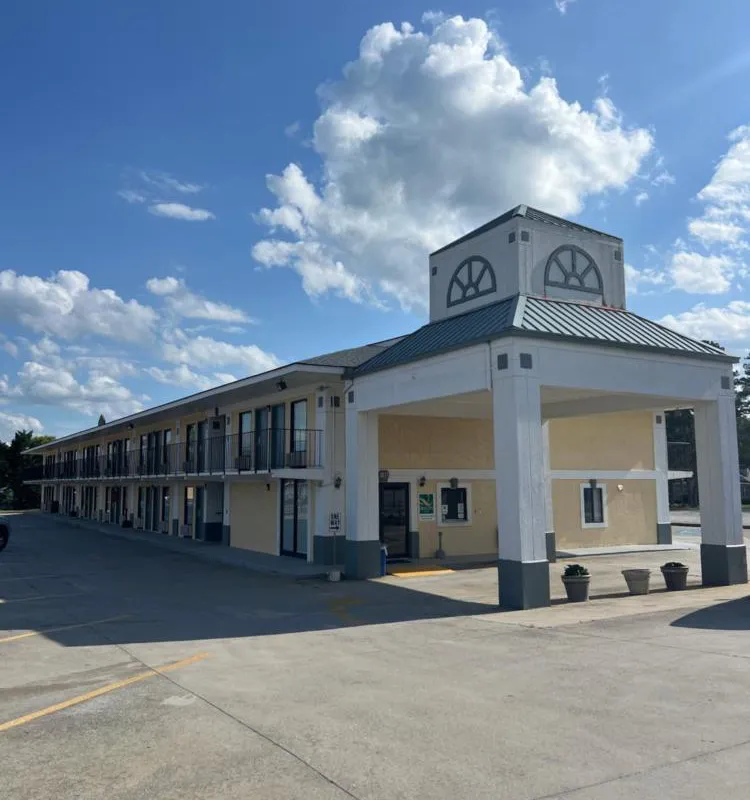 Quality Inn Thomson hotel hero