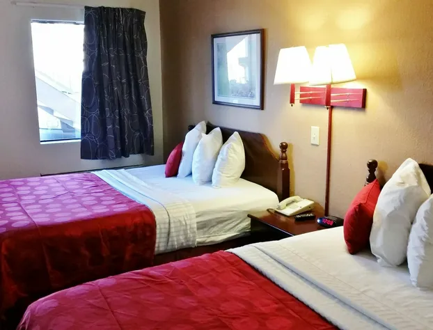 Country Hearth Inn & Suites Augusta hotel detail image 3