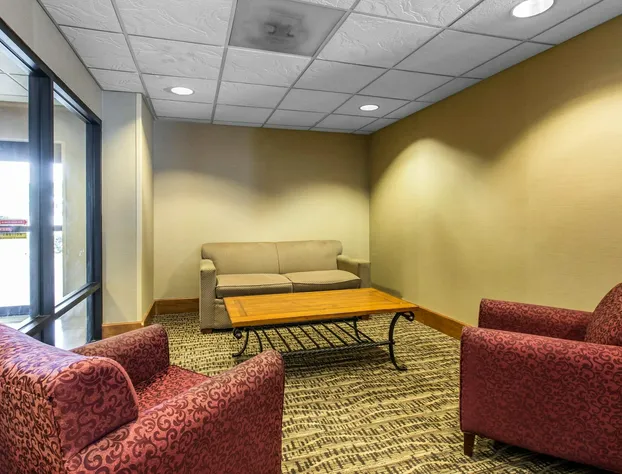 Comfort Inn & Suites Thomson hotel detail image 3