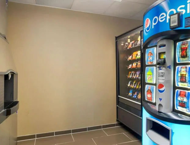 Comfort Inn & Suites Griffin North hotel detail image 3