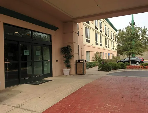 Wingate by Wyndham Augusta/Fort Eisenhower hotel detail image 3