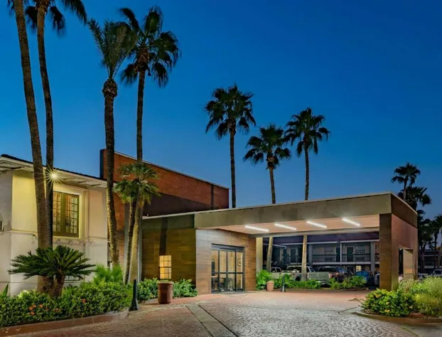 La Quinta Inn by Wyndham Laredo I-35 hotel detail image 3