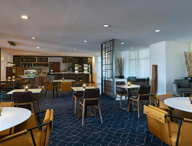 Courtyard Marriott Laredo hotel detail image 3