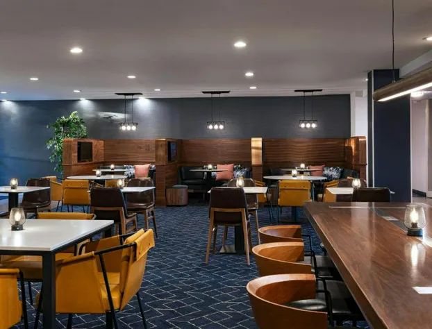 Courtyard Marriott Laredo hotel detail image 4