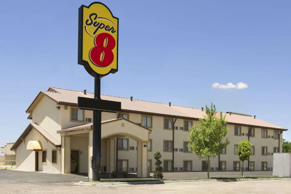 Super 8 by Wyndham Amarillo hotel hero