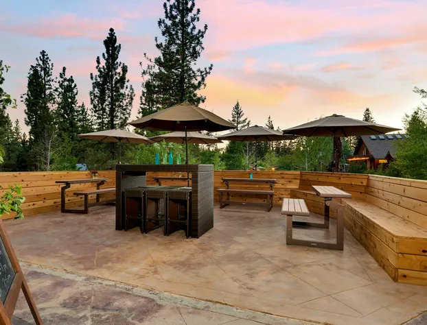 Chalet View Lodge hotel detail image 3