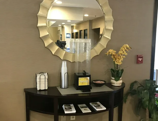 Comfort Inn Ellsworth - Bar Harbor hotel detail image 4