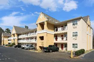 Motel 6 Columbus, GA – Columbus Airport hotel detail image 1