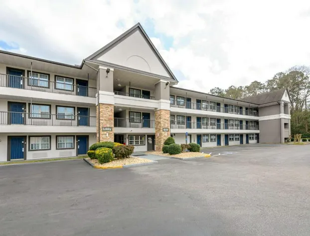 Motel 6 Columbus, GA – Columbus Airport hotel detail image 1