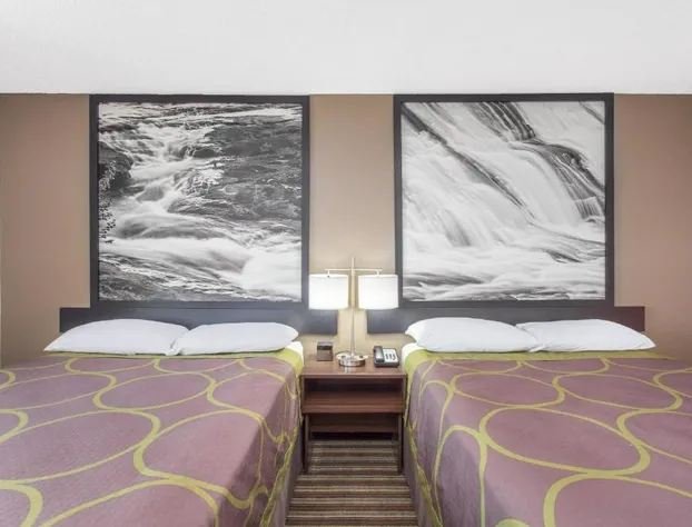 Super 8 by Wyndham Columbus Airport hotel detail image 2