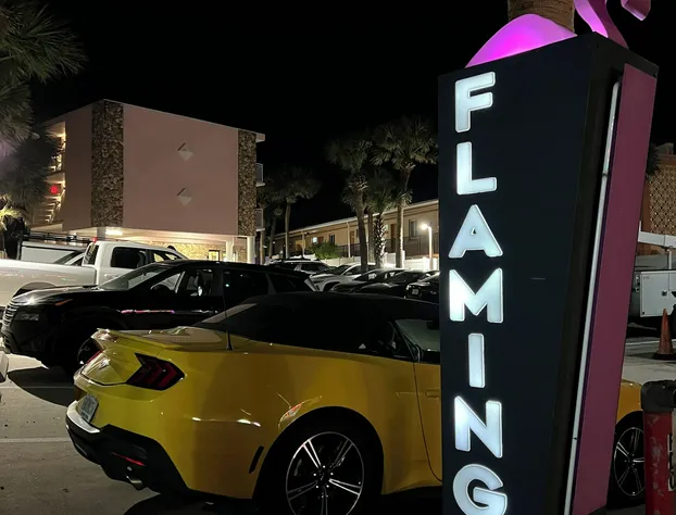 Flamingo Inn Beachfront hotel detail image 4