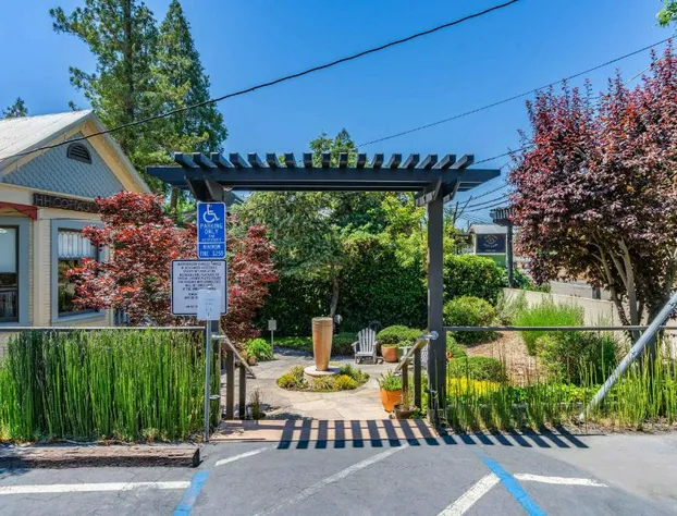 Hanford House hotel detail image 3